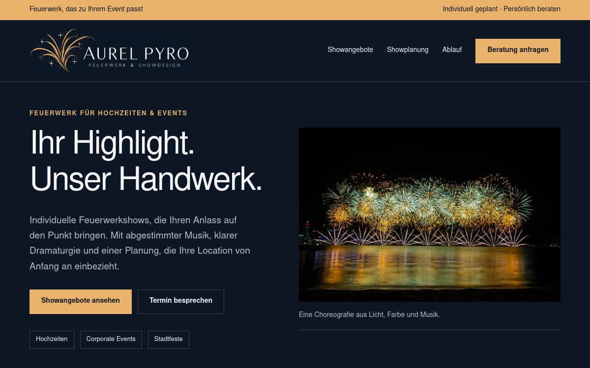 Ansicht der AUREL PYRO-Musterwebsite mit Logo, Navigation und Startbereich